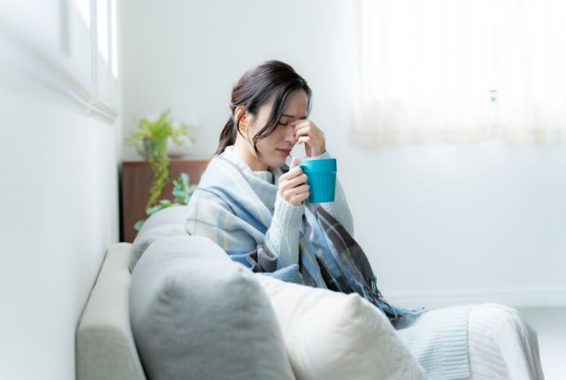 落ち込んでいる女性